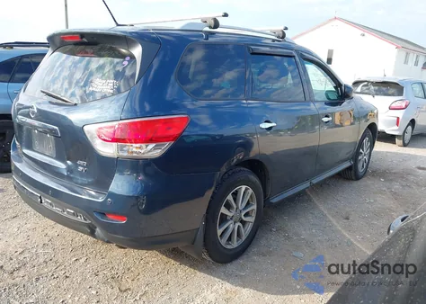 2016 Nissan Pathfinder Sv z USA, uszkodzony, nr VIN 5N1AR2MM4GC668312